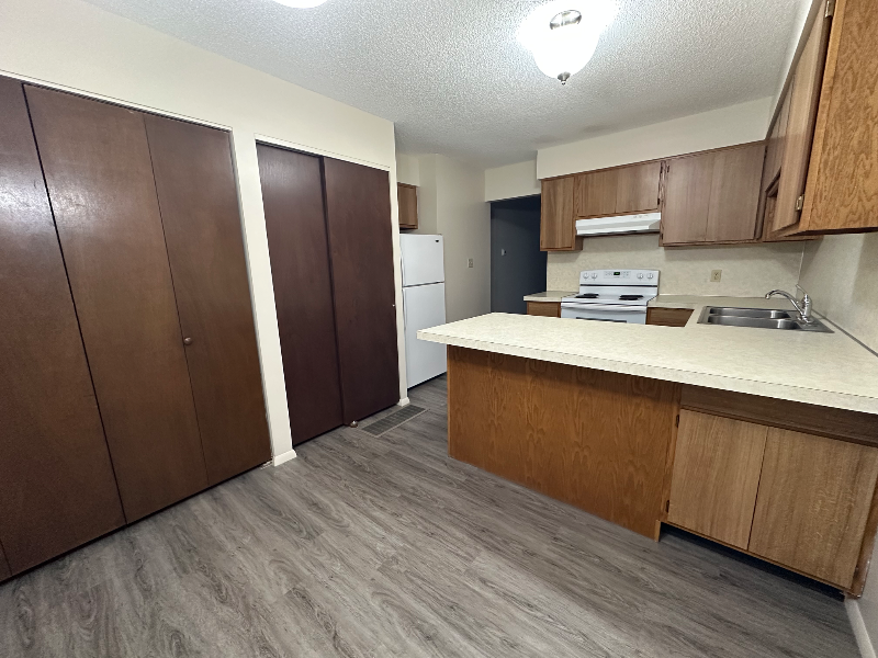 644 Cumberland Dr #644 - Photo 3 of 8