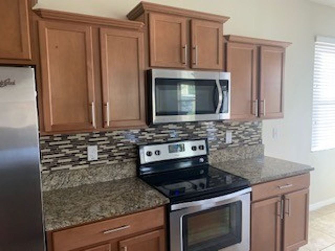 15601 Expedition St - Photo 6 of 21