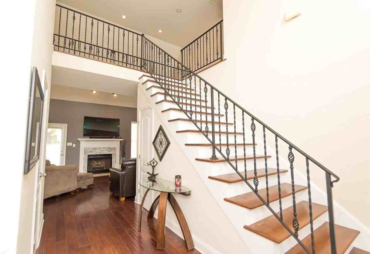 4898 Somerset Dr - Photo 5 of 25