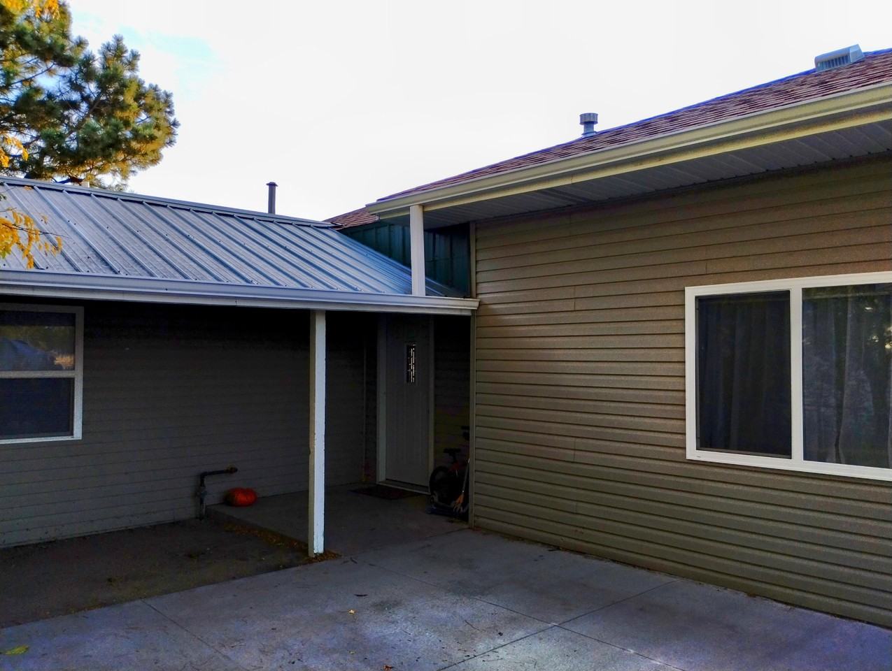 3020 W 14th St #NA - Photo 2 of 20