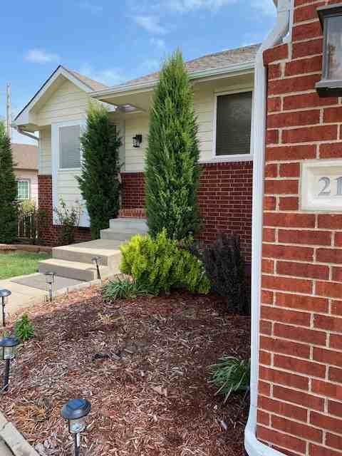 2132 N Homestead St #NA - Photo 2 of 16