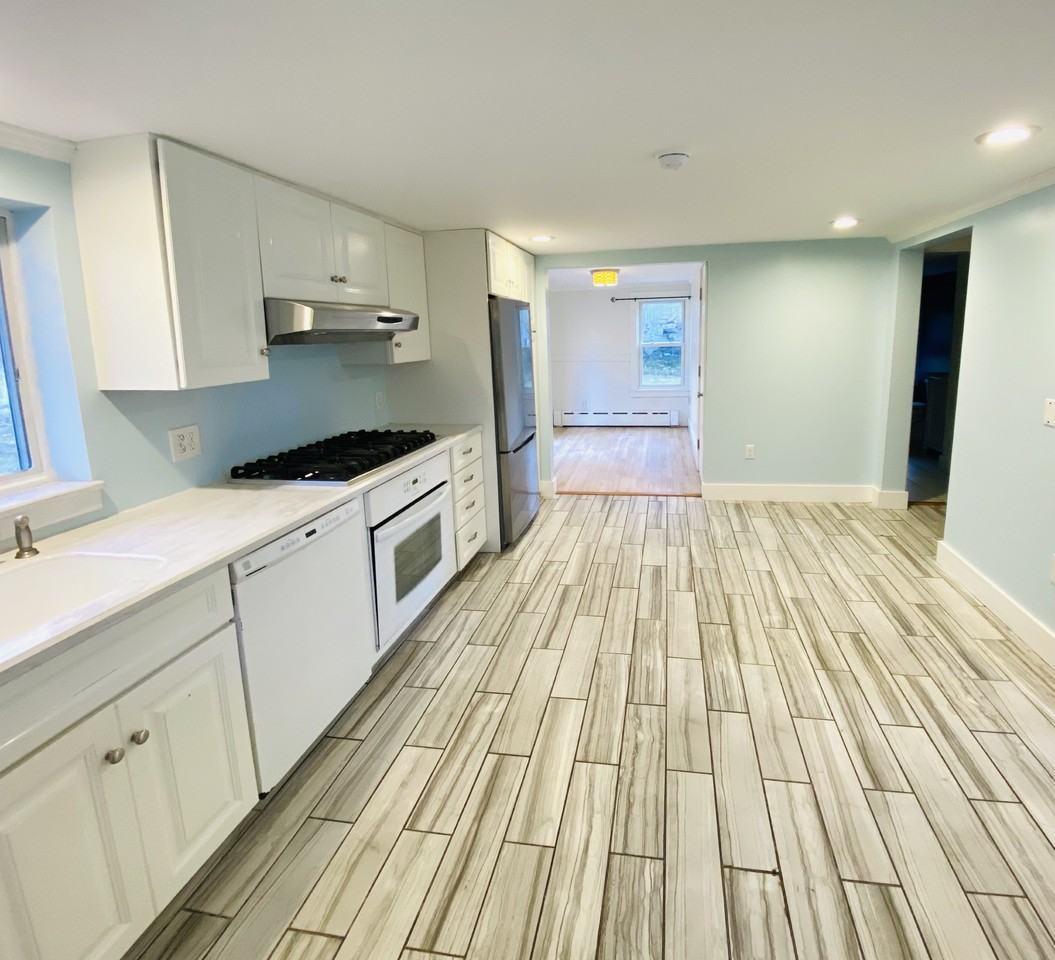 19 Lenox Rd #NA - Photo 2 of 16