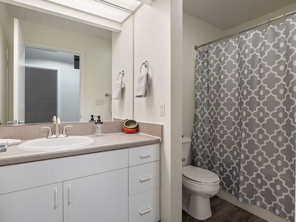 LaSalle Apartments - Photo 6 of 24