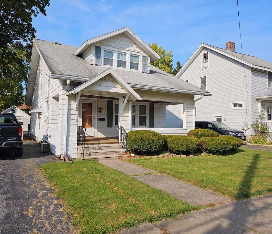 123 Swift St - Photo 2 of 6