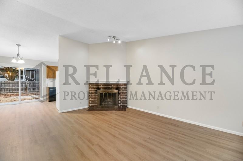 141 S Lark Ln - Photo 7 of 28