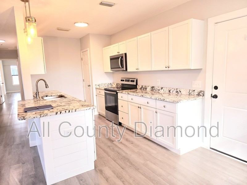 3805 E 4th St - Photo 2 of 12