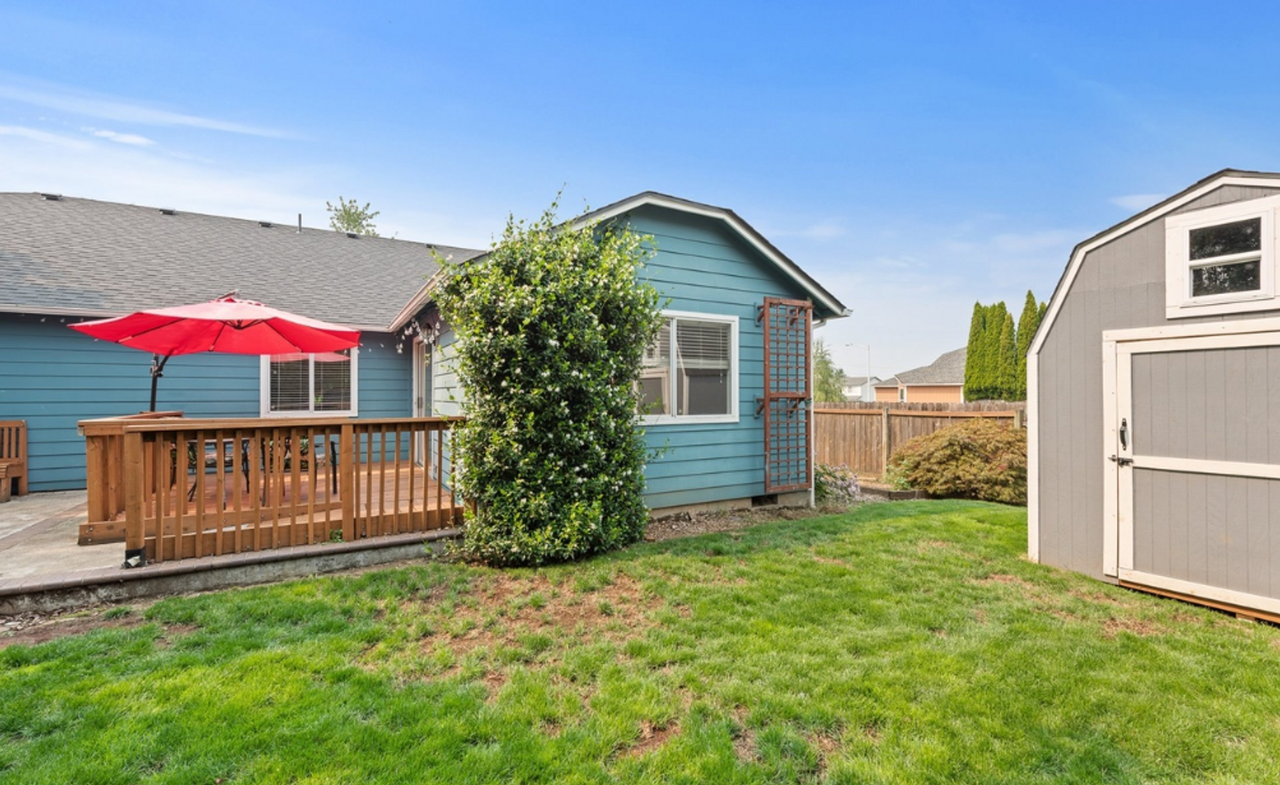 4615 Ne 155th Ave - Photo 3 of 11