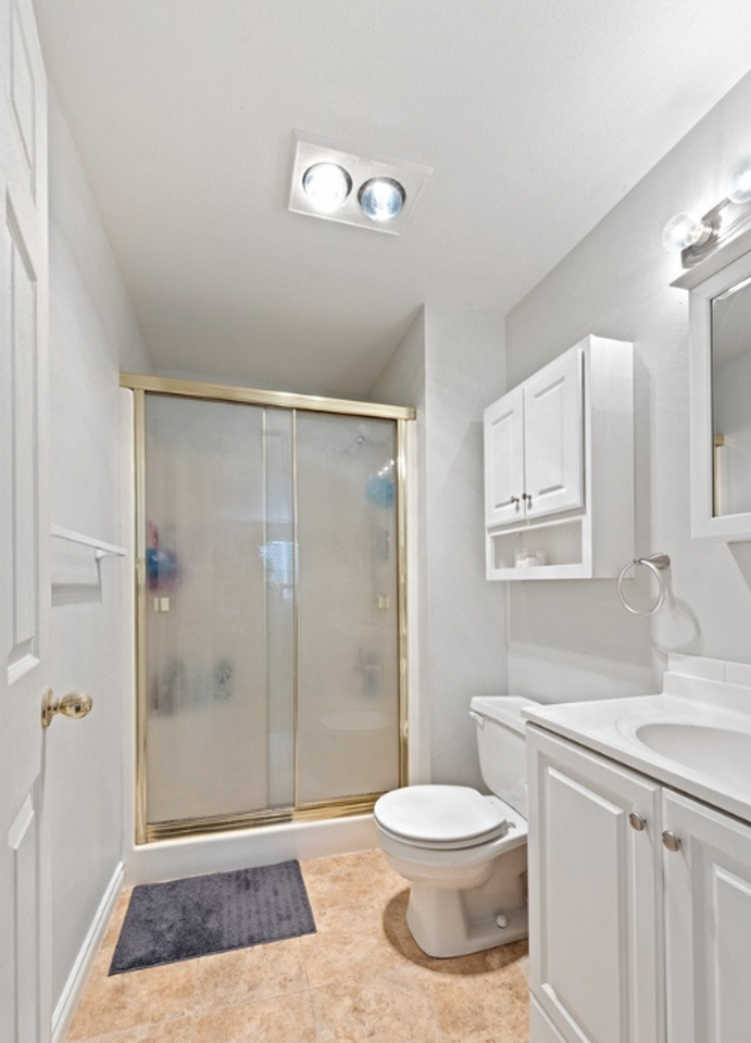 4615 Ne 155th Ave - Photo 4 of 11