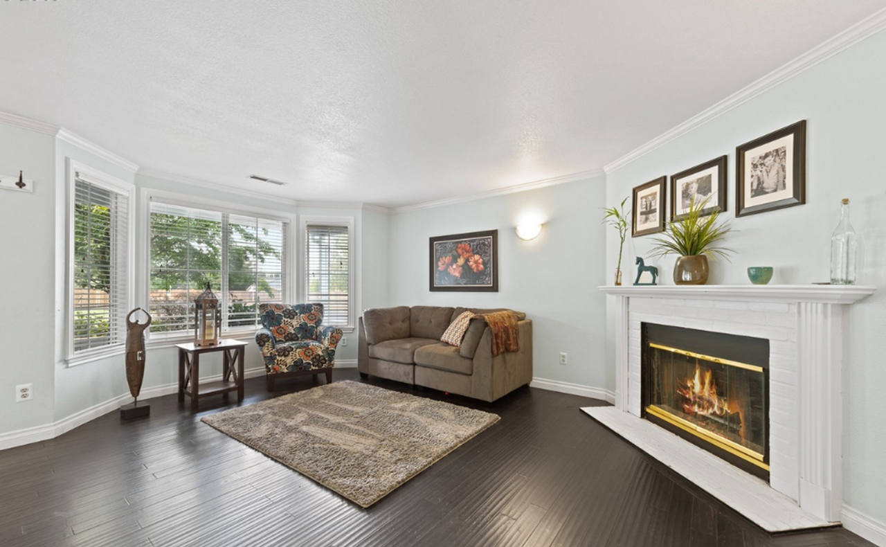 4615 Ne 155th Ave - Photo 5 of 11