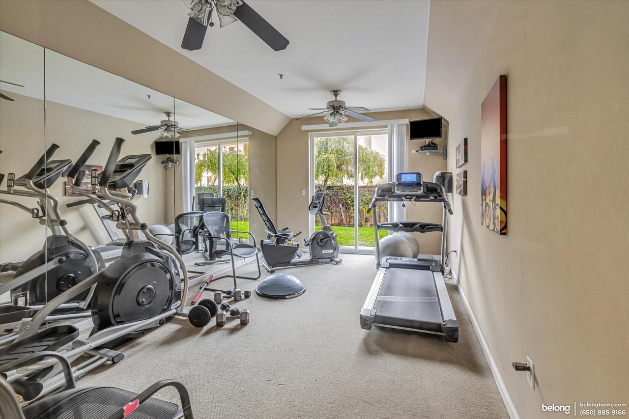 2330 University Ave #350 - Photo 3 of 16