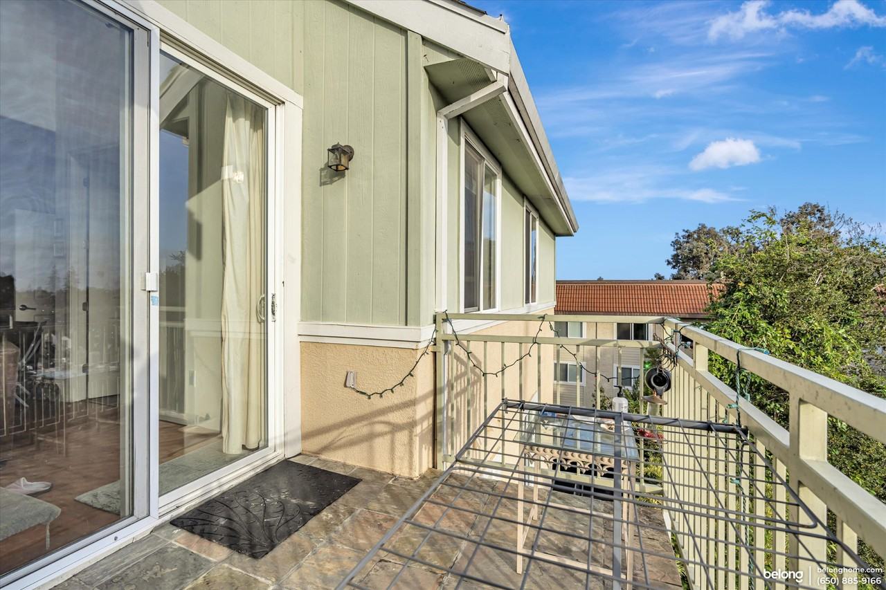 2330 University Ave #350 - Photo 5 of 16