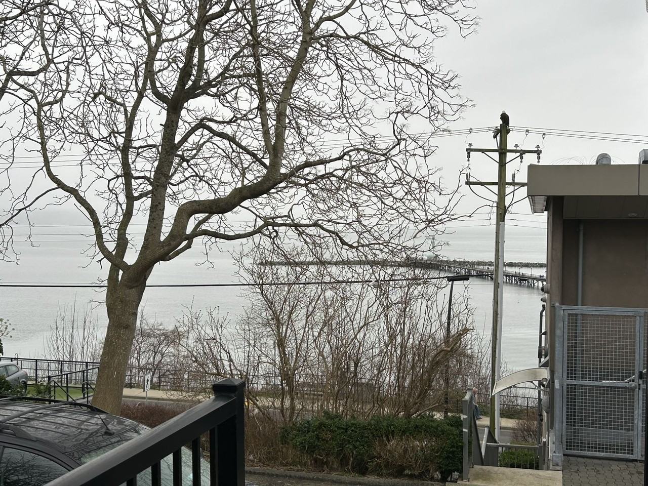 15098 Victoria Avenue - Photo 2 of 11