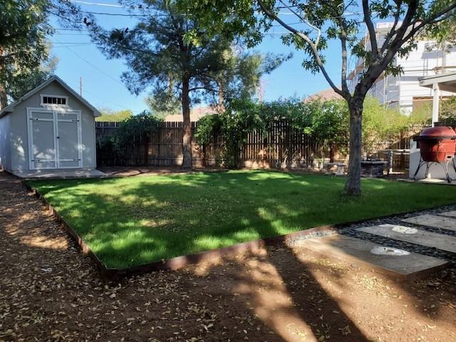 4434 E Roma Ave #NA - Photo 2 of 3