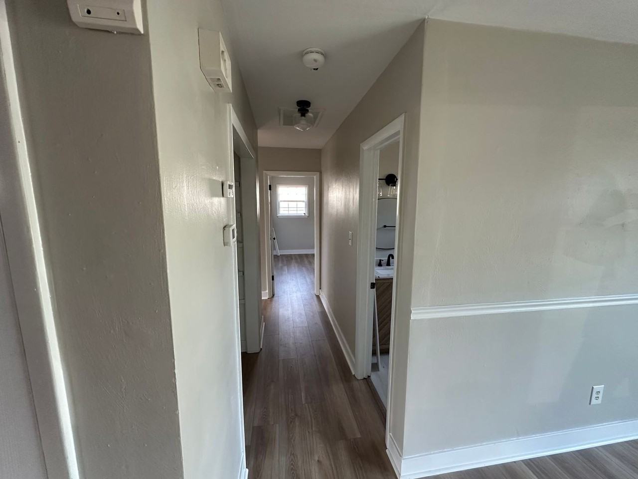 924 Gossman Dr - Photo 5 of 11