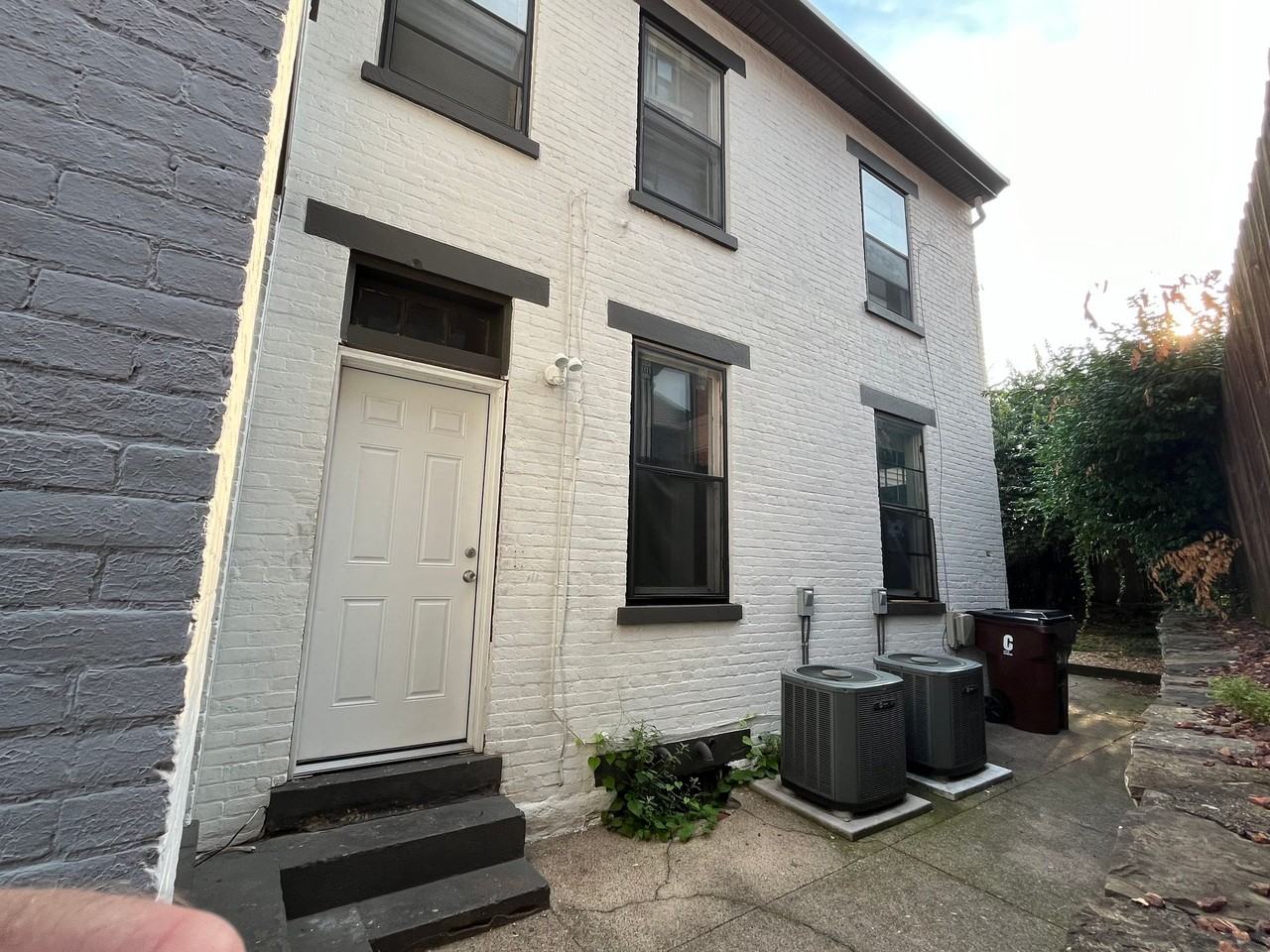 818 Main St. - Photo 2 of 15