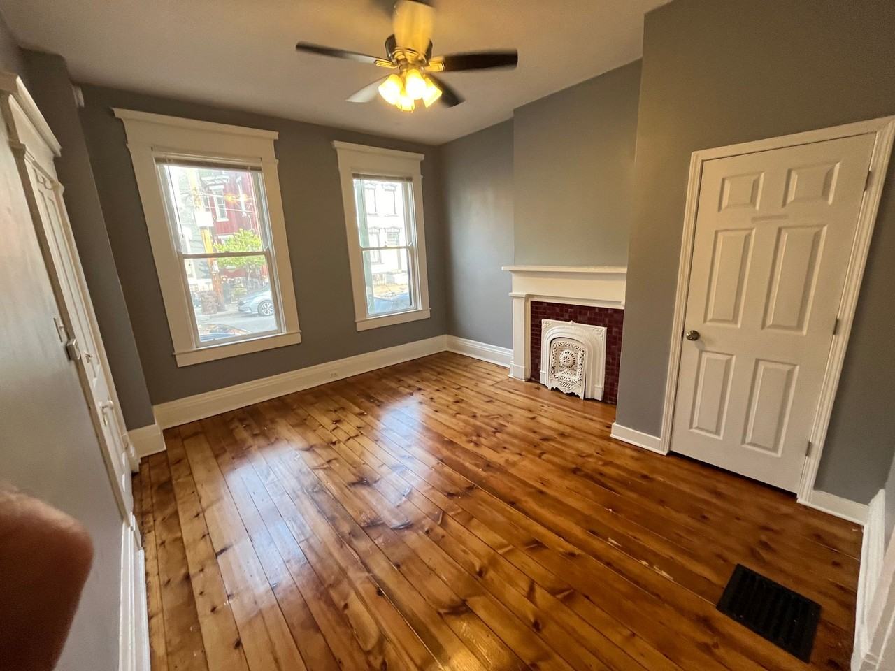 818 Main St. - Photo 7 of 15