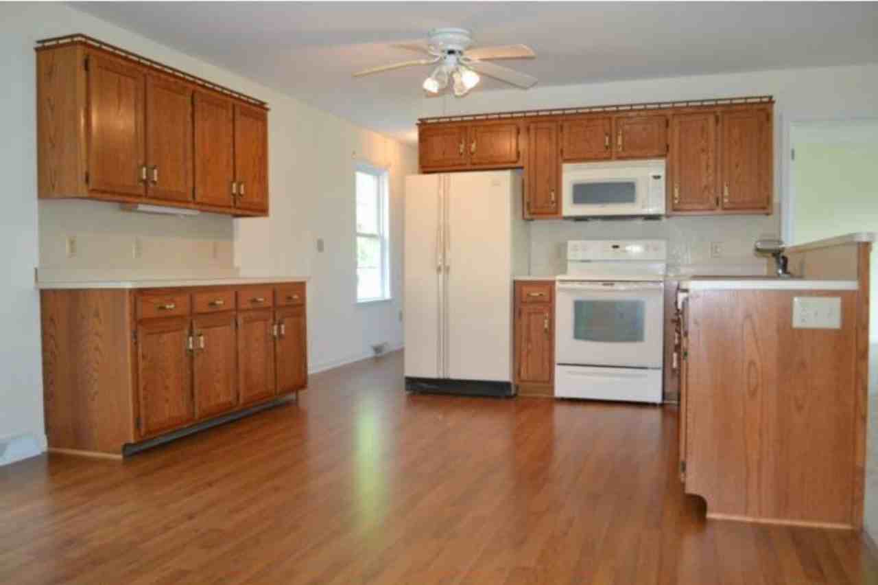 12 Brandywine Rd - Photo 2 of 15