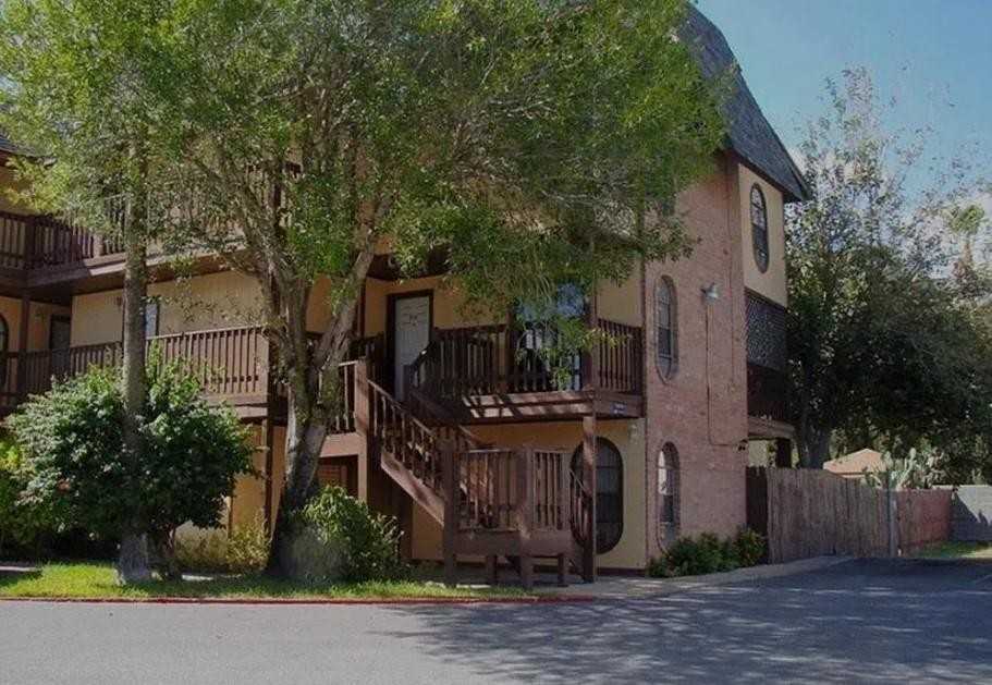 3509 N 23rd Ln Apt 212