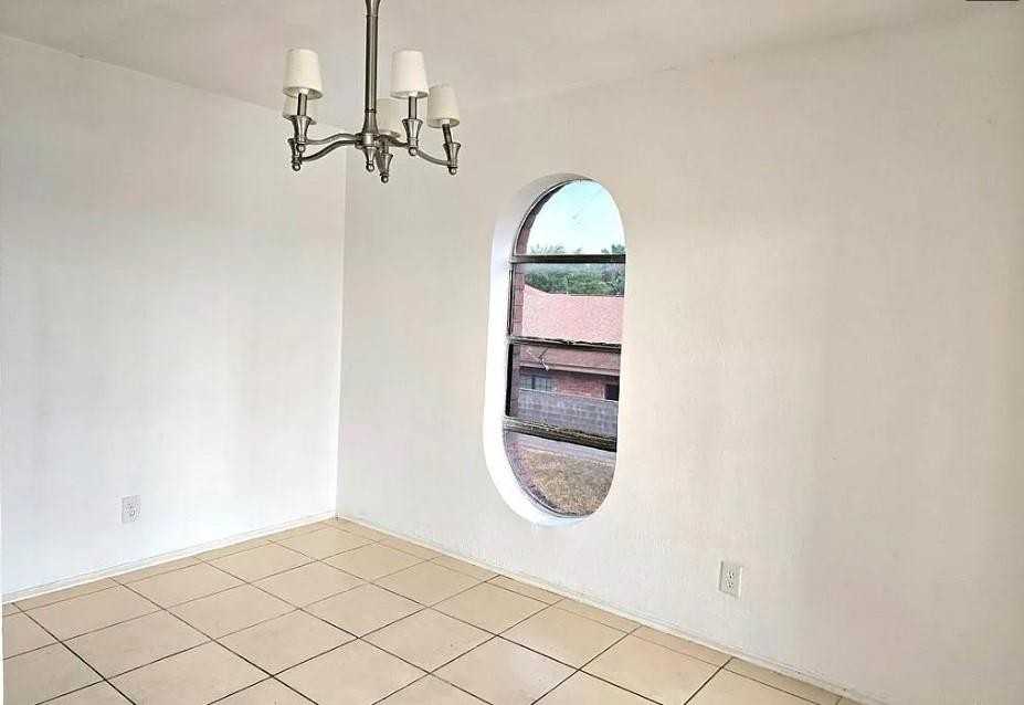 3509 N 23rd Ln Apt 212 - Photo 3 of 13