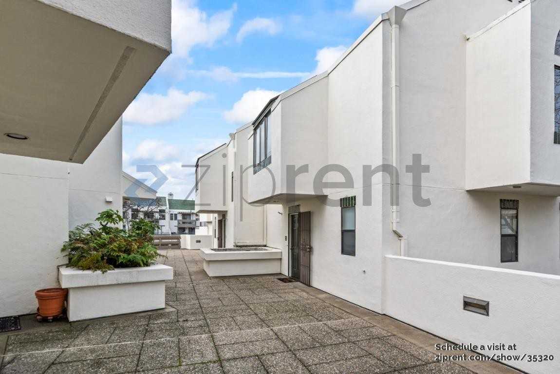 68 Mozden Ln - Photo 2 of 34