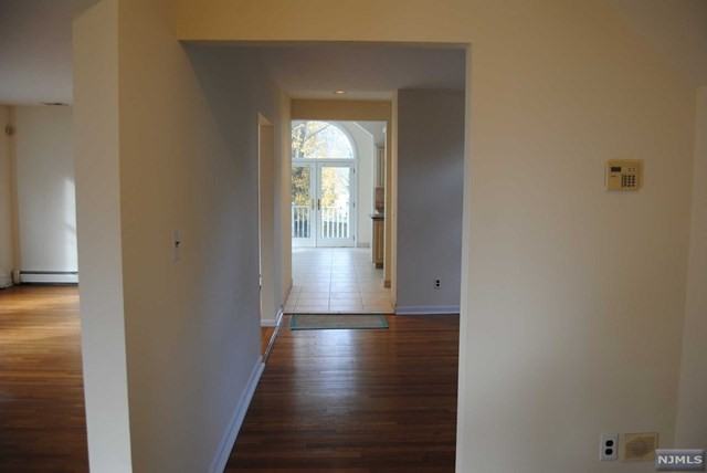 86 Pleasant St - Photo 2 of 18