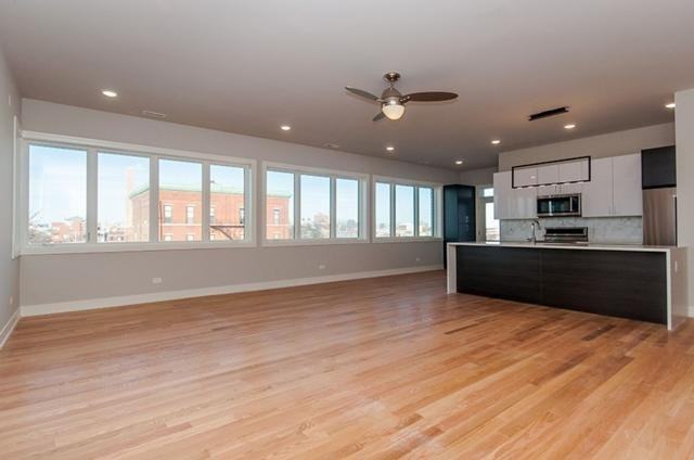 1639 W Grand Ave - Photo 2 of 10