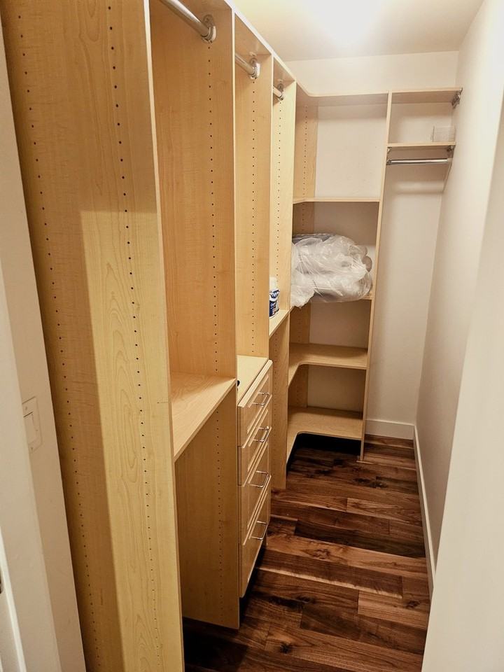 928 Richards St - Photo 7 of 14