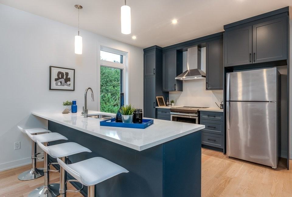 121 Rue Lamoureux #6 - Photo 2 of 11