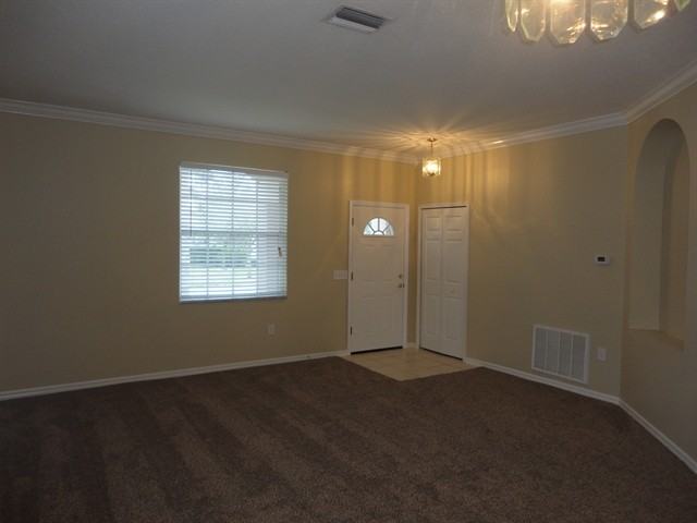 27508 Sky Lake Cir - Photo 3 of 20