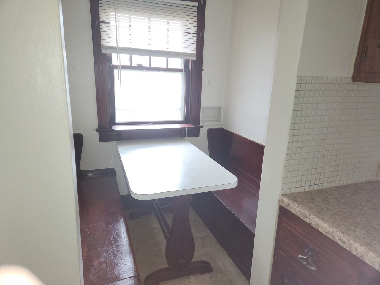 2055 E Prairie St - Photo 2 of 8