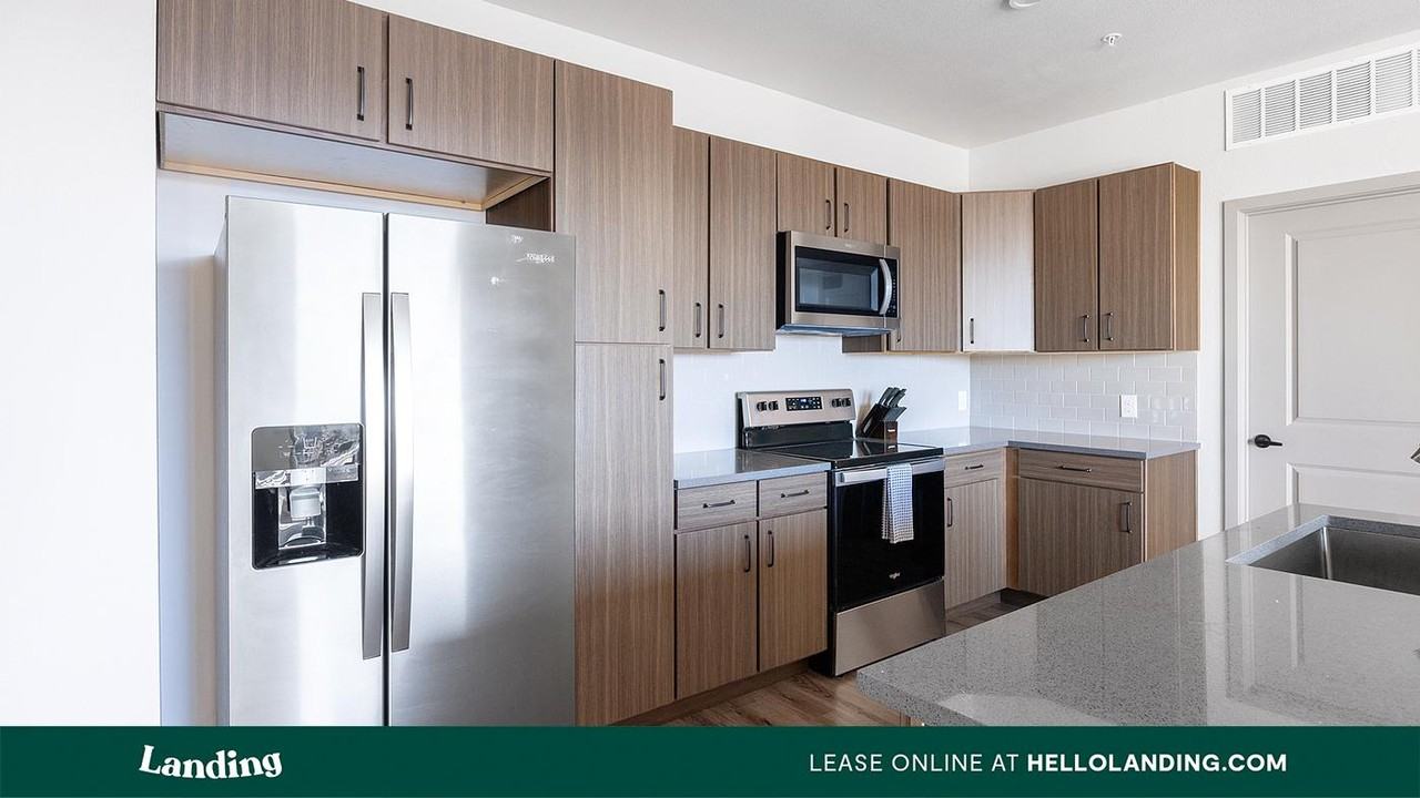 300 E Fremont Pl - Photo 6 of 50