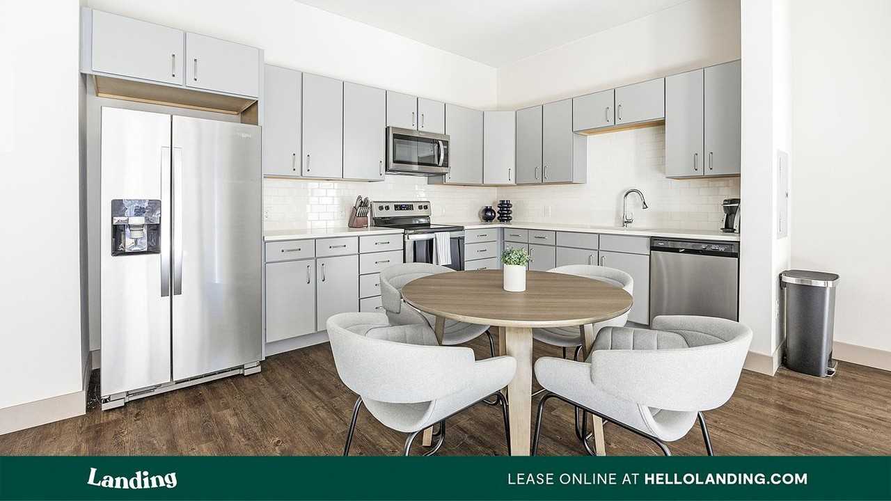 300 E Fremont Pl - Photo 7 of 50