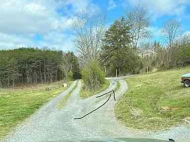 3369 Birdsong Rd - Photo 2 of 8