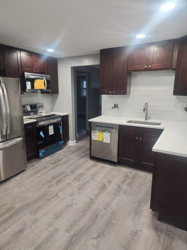 3639 W 120th St #2N - Photo 3 of 7