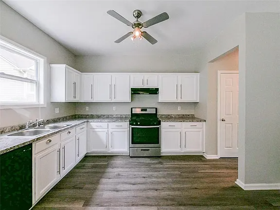 5668 Wakehurst Dr - Photo 4 of 12