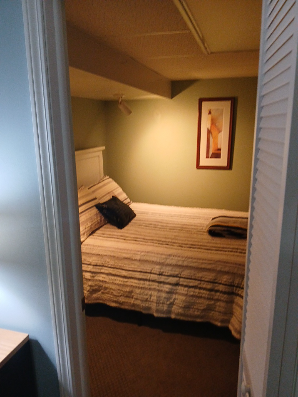 405 Huron St - Photo 2 of 7