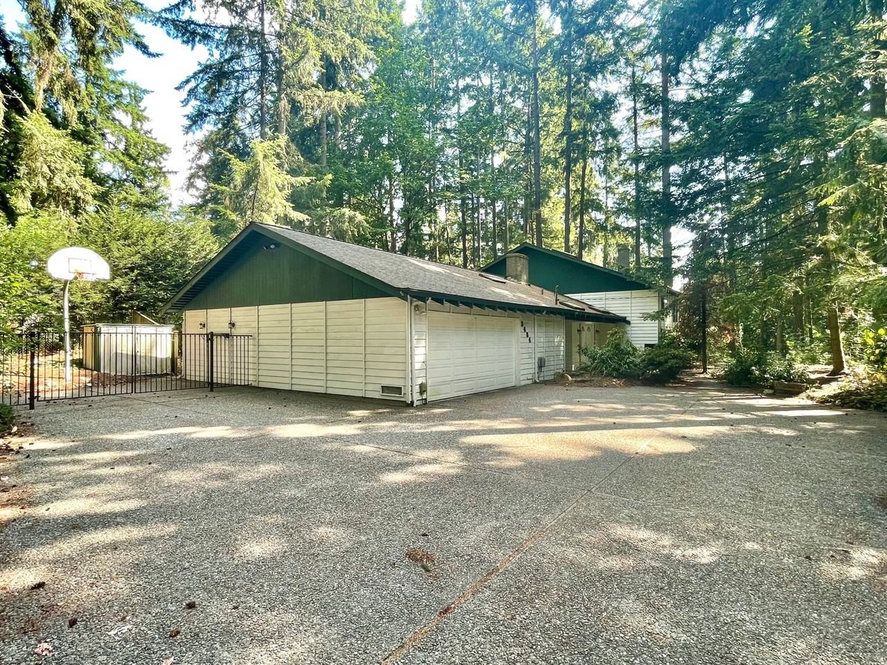 2434 130th Ave Ne - Photo 2 of 25