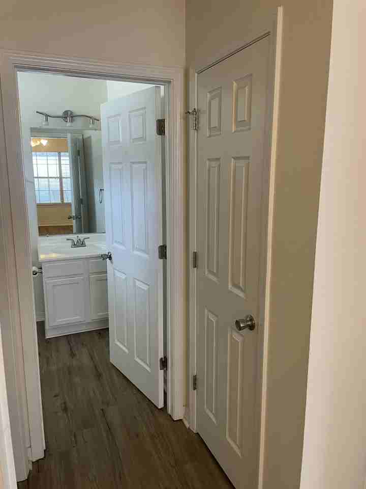 808 Crystal Wells Ct S #NA - Photo 5 of 10