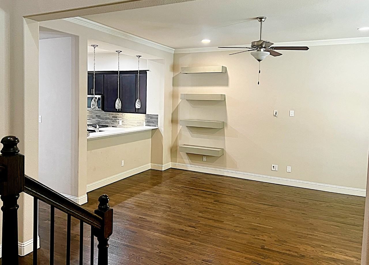 4229 Broadway Ave #NA - Photo 3 of 8