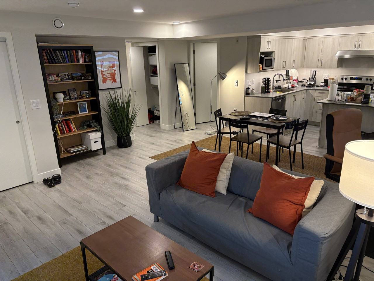 322 Nanaimo Street - Photo 3 of 15