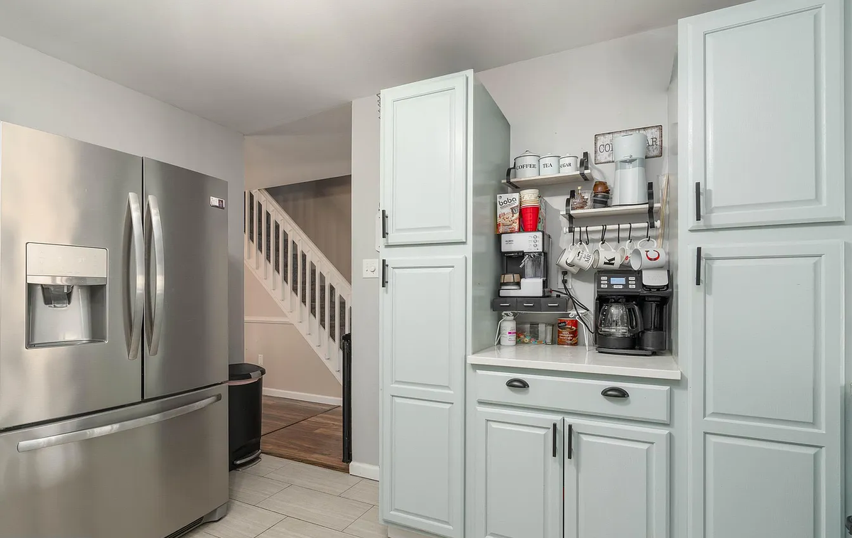 1720 Julie Ct - Photo 3 of 21