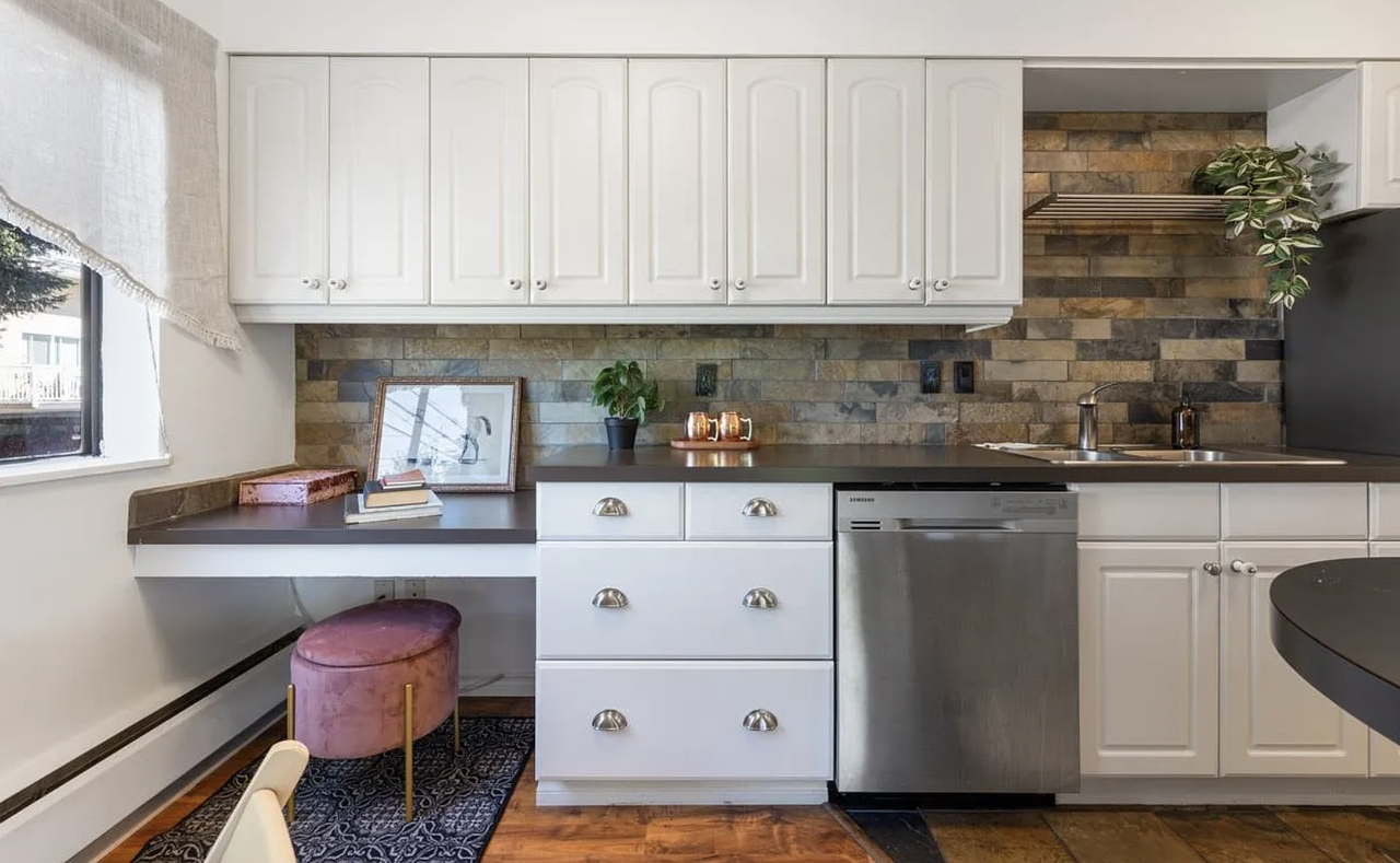 138 Templeton Drive 104 - Photo 2 of 15