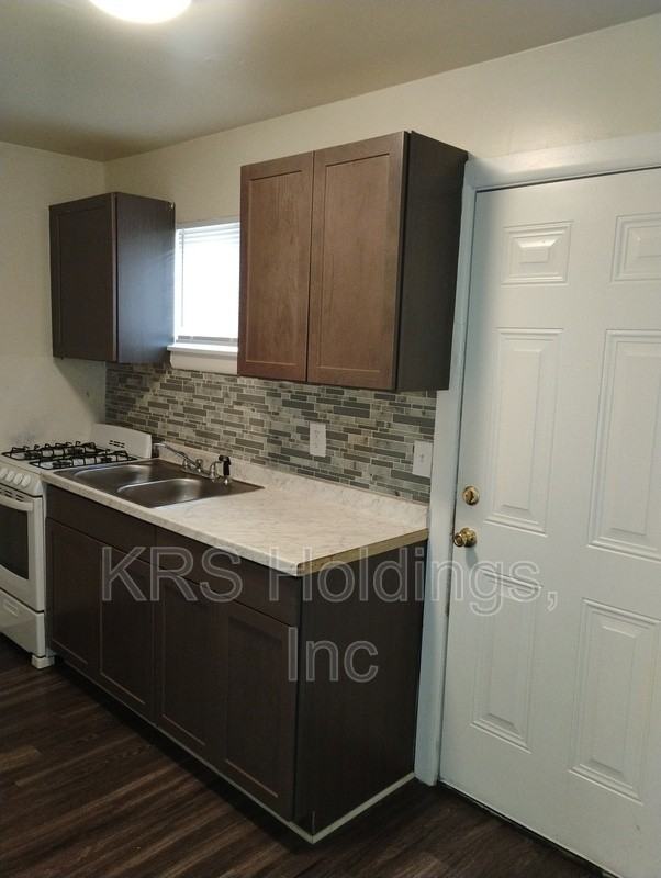 2202 Williamsburg Rd #4 - Photo 5 of 13