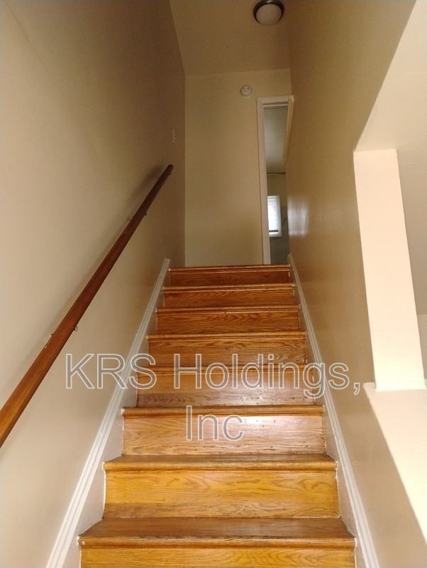 2202 Williamsburg Rd #4 - Photo 6 of 13