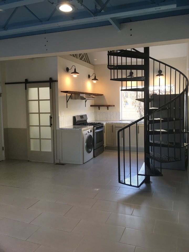 1418 Fifth Street #B - Photo 3 of 15