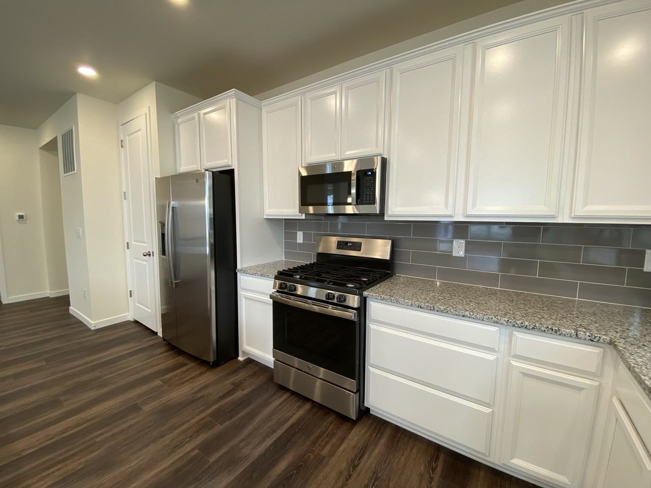 544 Navion Ln - Photo 7 of 13