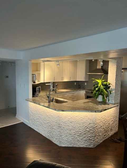 2611 Bayshore Blvd #1202 - Photo 2 of 11