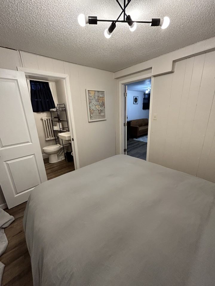 2316 2nd Ave W #4 - Photo 6 of 9