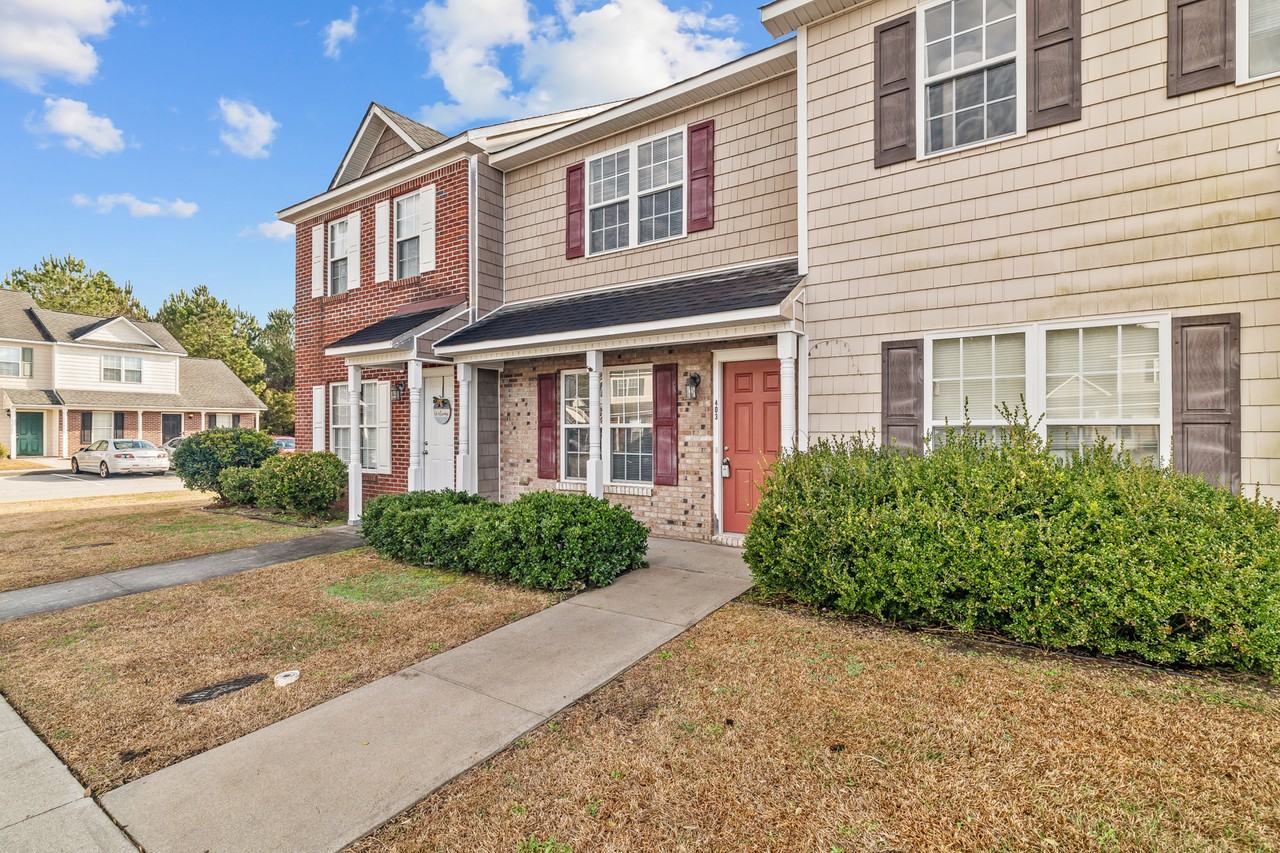 403 Springwood Dr #403 - Photo 4 of 28