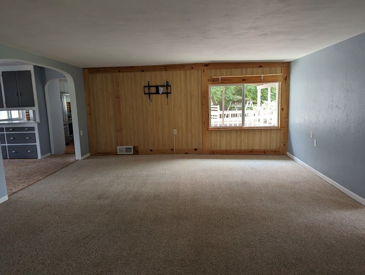 5337 Griffin Hwy #NA - Photo 3 of 29